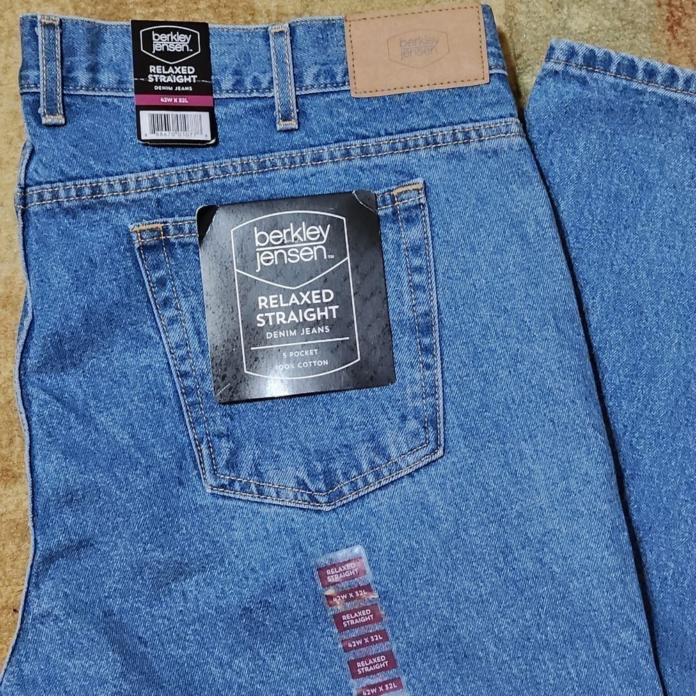 Jeans
Relaxed Straight Denim
Light Stonewash
5 Pocket
Rustic Men's 42W